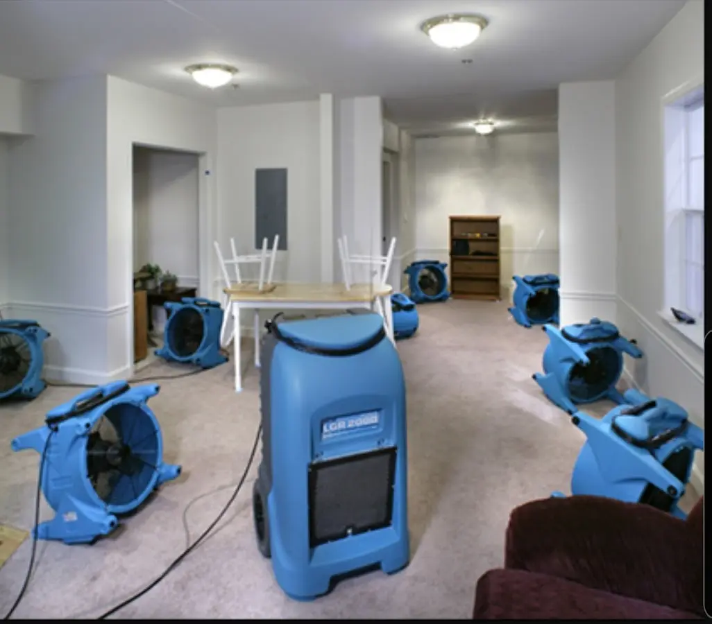 Air movers and dehumidifier setup for Water Extraction & Removal in Lake Wylie